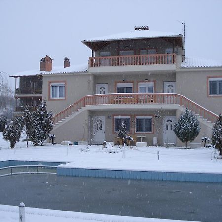 Villa Platythea Exteriör bild