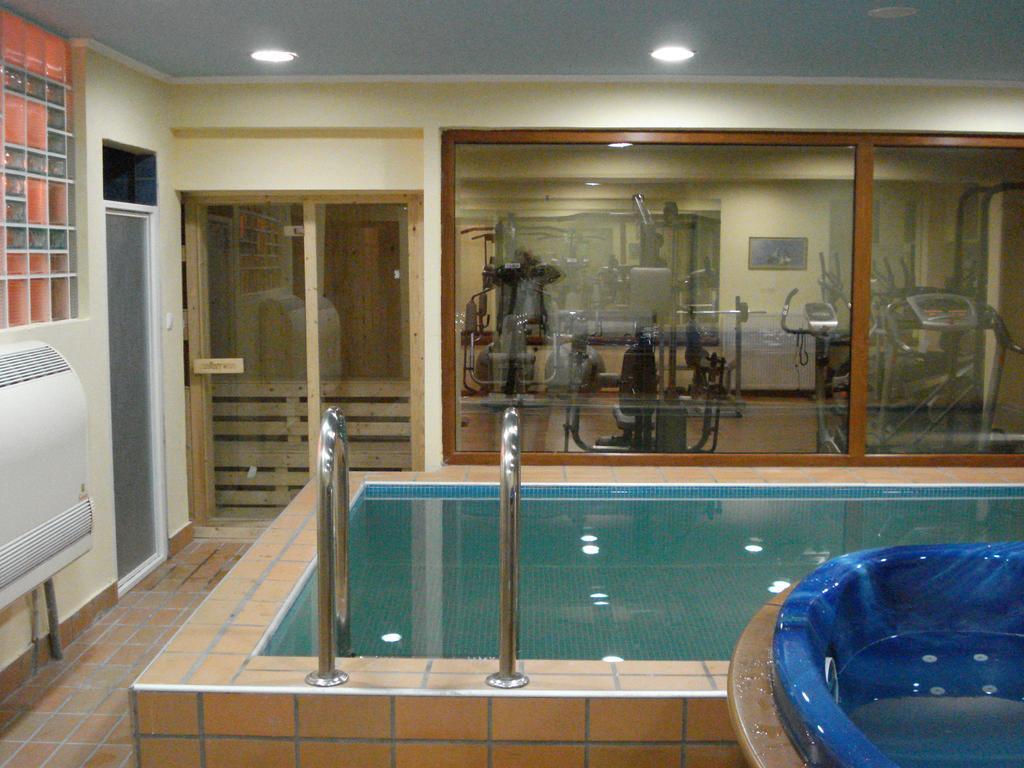 Villa Platythea Exteriör bild