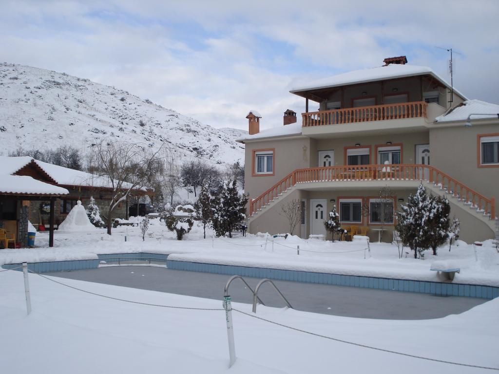 Villa Platythea Exteriör bild
