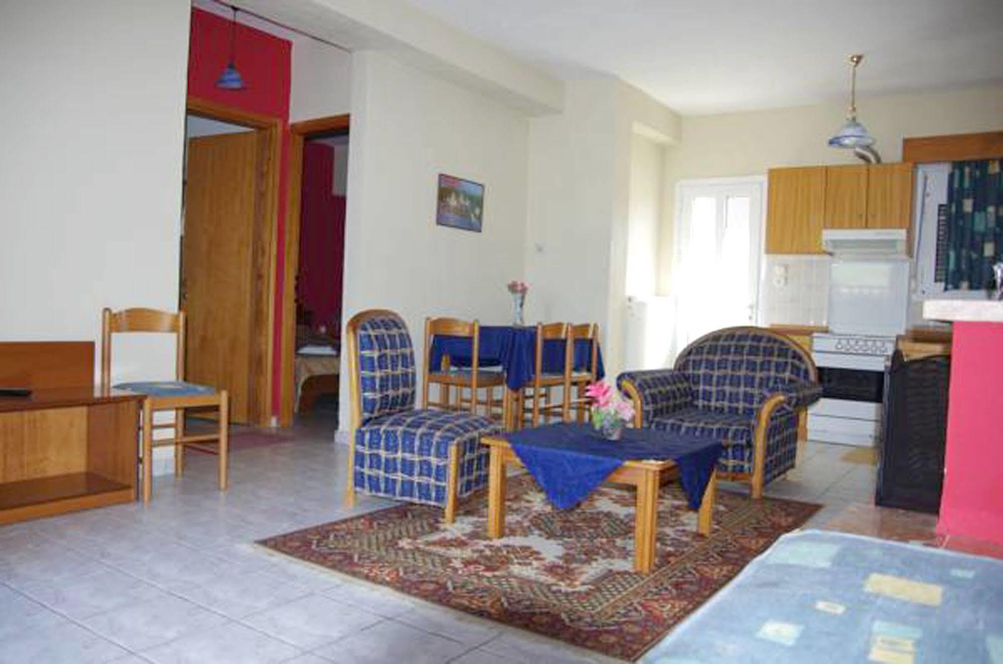 Villa Platythea Exteriör bild